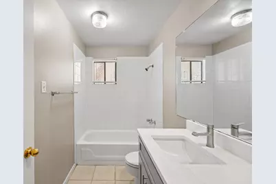 712 Graham Place #302, Austin, TX 78705 - Photo 24