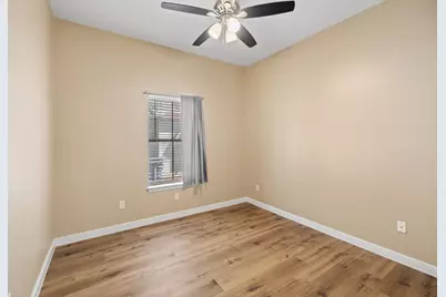 712 Graham Place #302, Austin, TX 78705 - Photo 16