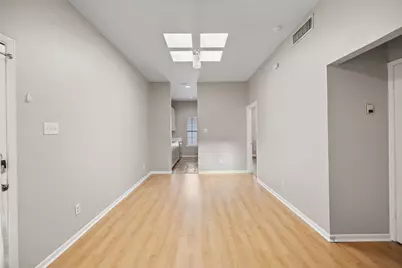 712 Graham Place #302, Austin, TX 78705 - Photo 6