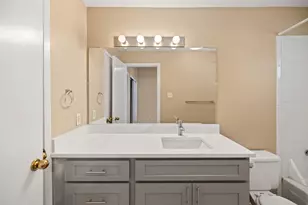 712 Graham Pl, Austin, TX 78705 - Photo 20