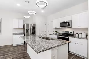 101 Magnum Force Dr, Jarrell, TX 76537 - Photo 8