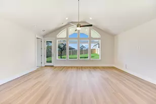 427 Fountain Grass Dr, San Marcos, TX 78666 - Photo 12