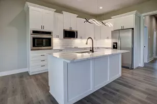 185 Nuuanu Ln, Bastrop, TX 78602 - Photo 12
