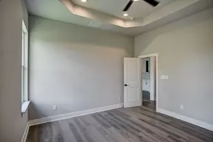 185 Nuuanu Ln, Bastrop, TX 78602 - Photo 8