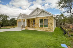 185 Nuuanu Ln, Bastrop, TX 78602 - Photo 4