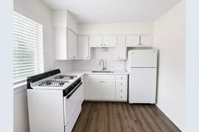 3106 Duval Street #303, Austin, TX 78705 - Photo 4