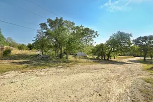 351 Oak Meadows, San Marcos, TX 78666 - Photo 4