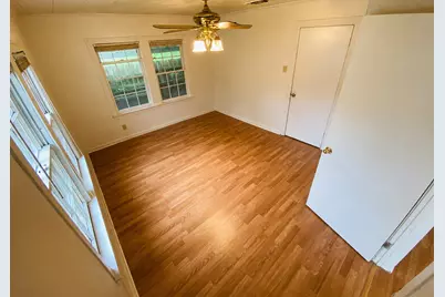 365 E Irby Street, Beaumont, TX 77705 - Photo 8