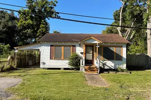 365 E Irby St, Beaumont, TX 77705 - Photo 1