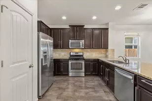 332 Fletcher Bend, Buda, TX 78610 - Photo 6