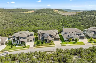 136 Baldovino Skyway, Lakeway, TX 78738 - Photo 38