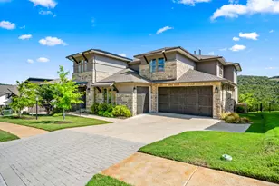 136 Baldovino Skyway, Lakeway, TX 78738 - Photo 2