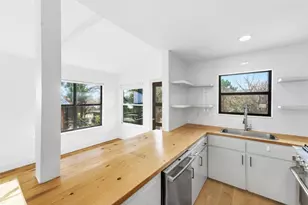 919 Walter St, Austin, TX 78702 - Photo 16
