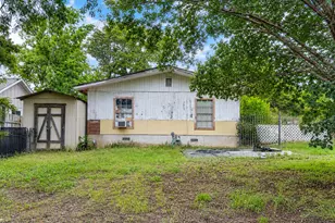 935 Olive St, Austin, TX 78702 - Photo 1