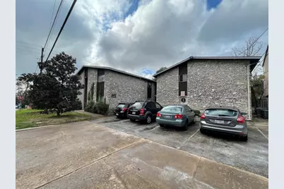 104 E 32nd Street #206, Austin, TX 78705 - Photo 6