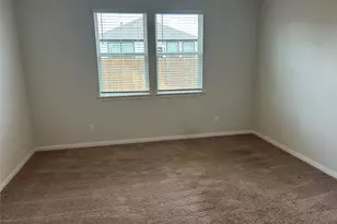 118 Two Bits Ln, Elgin, TX 78621 - Photo 20