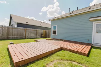 504 N Thunderstorm Avenue, Lockhart, TX 78644 - Photo 20