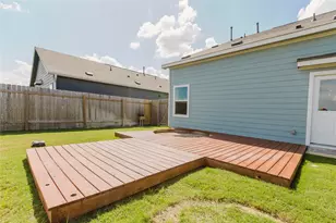 504 N Thunderstorm Ave, Lockhart, TX 78644 - Photo 20