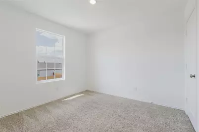 504 N Thunderstorm Avenue, Lockhart, TX 78644 - Photo 16