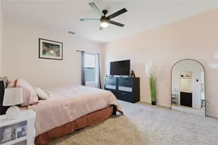 504 N Thunderstorm Ave, Lockhart, TX 78644 - Photo 12