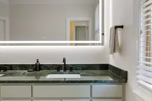 2009 Winsted Ln, Austin, TX 78703 - Photo 16