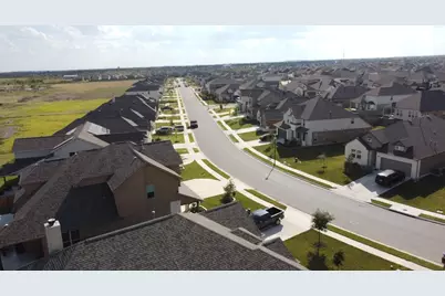 20301 Crested Caracara Lane, Pflugerville, TX 78660 - Photo 14