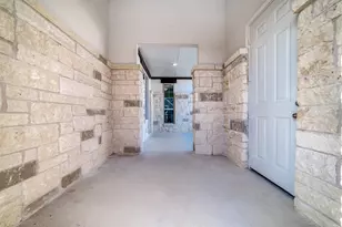 19500 Summit Glory Trl, Spicewood, TX 78669 - Photo 4