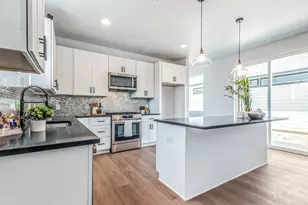 1130 Spur St, Austin, TX 78721 - Photo 6