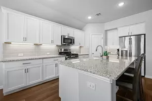 4174 Kingsley Ave, Round Rock, TX 78681 - Photo 2