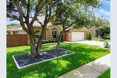 201 Arrezo Lane, Georgetown, TX 78628 - Photo 32