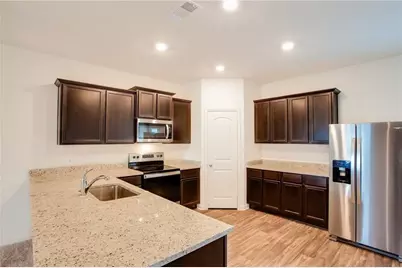 1004 Riverdale Cove, Jarrell, TX 76537 - Photo 16