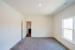 1004 Riverdale Cove, Jarrell, TX 76537 - Photo 8