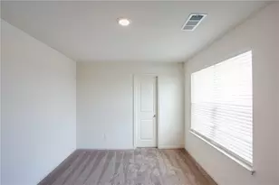 1004 Riverdale Cove, Jarrell, TX 76537 - Photo 12