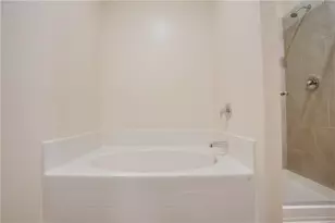 1004 Riverdale Cove, Jarrell, TX 76537 - Photo 20