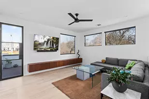 30 Chalmers Ave, Austin, TX 78702 - Photo 24