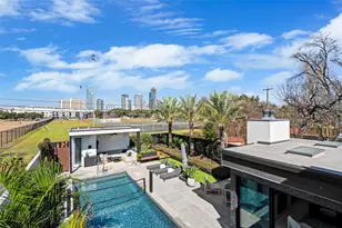 30 Chalmers Ave, Austin, TX 78702 - Photo 32