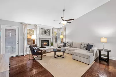 7601 Dallas Drive, Austin, TX 78729 - Photo 8