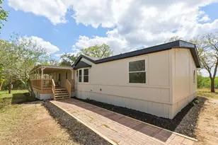 340 Red Hawk Dr, Dale, TX 78616 - Photo 2