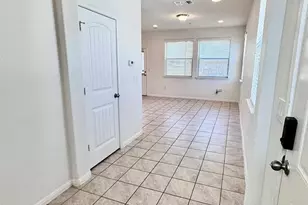 1001 Zodiac Ln, Round Rock, TX 78665 - Photo 2