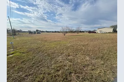 902 9th Street, Lexington, TX 78947 - Photo 4