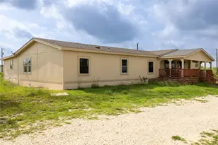230 Sunkist Dr, Lockhart, TX 78644 - Photo 18