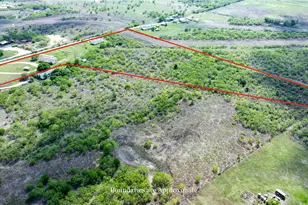 230 Sunkist Dr, Lockhart, TX 78644 - Photo 12