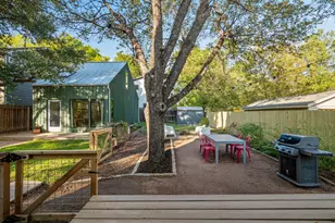 618 Denson Dr, Austin, TX 78752 - Photo 22