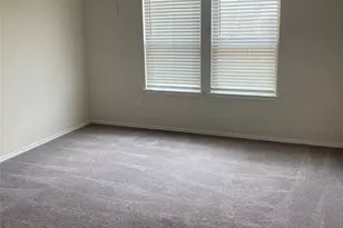 137 Onna St, Taylor, TX 76574 - Photo 6