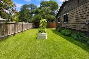 6800 Rearden Rd, Austin, TX 78745 - Photo 22