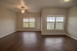 2320 Gracy Farms Ln, Austin, TX 78758 - Photo 2