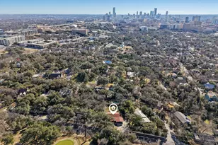 809 E 38th St, Austin, TX 78705 - Photo 16