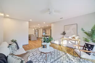 809 E 38th St, Austin, TX 78705 - Photo 6