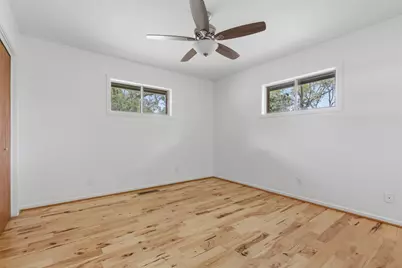 104 N Willis Street, Lampasas, TX 76550 - Photo 16