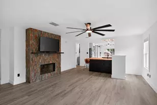 3911 Haleys Way, Round Rock, TX 78665 - Photo 2